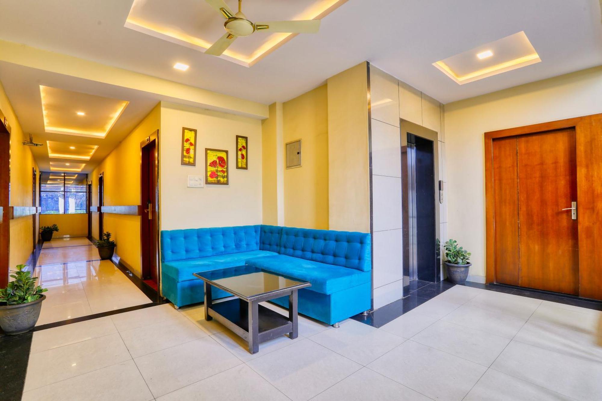 The Ashoka Hotel Indore Exterior foto