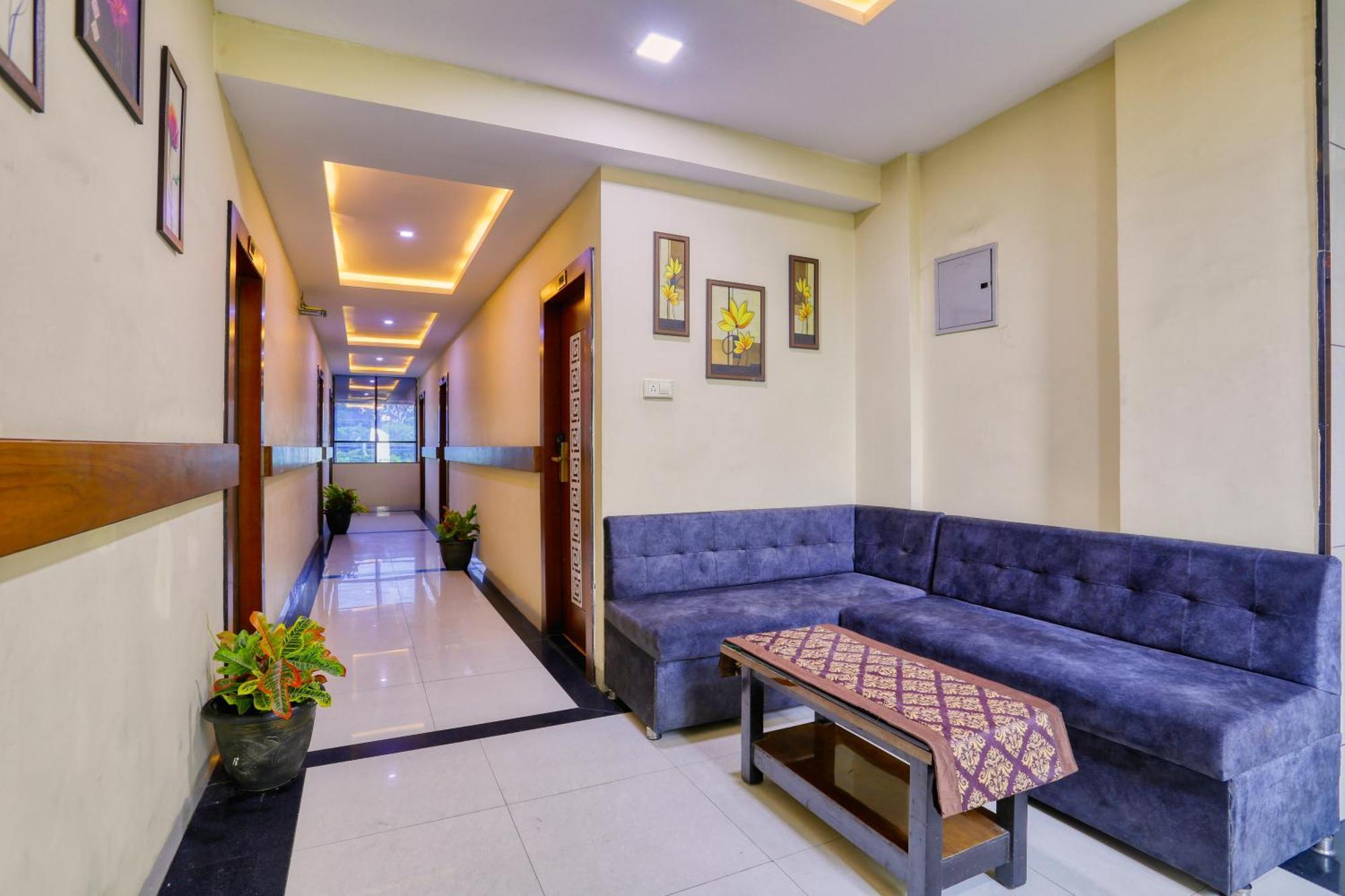 The Ashoka Hotel Indore Exterior foto